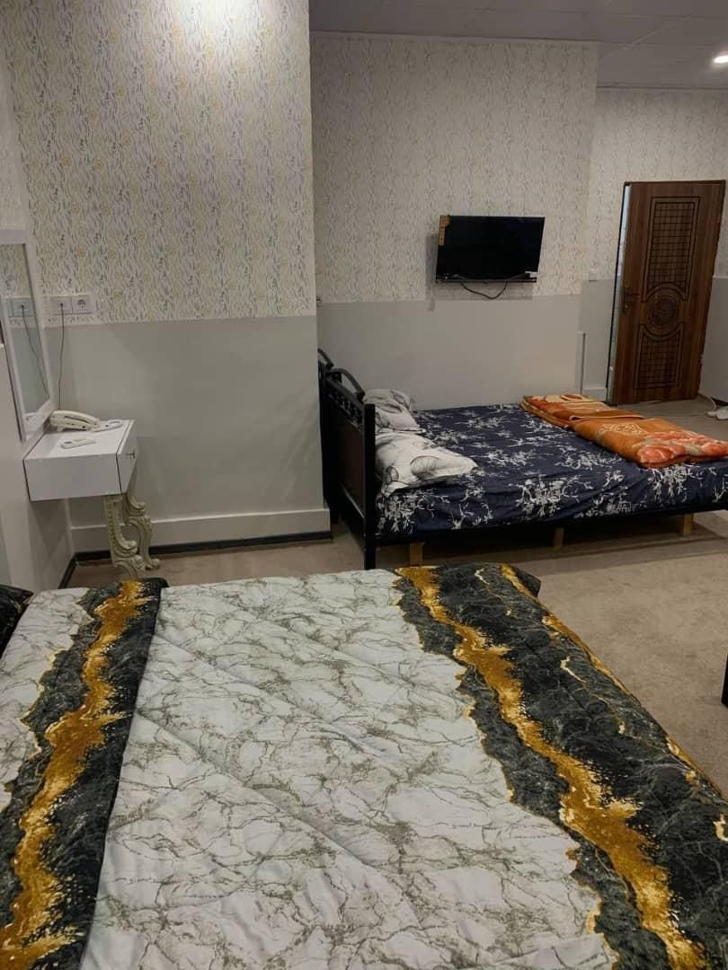 سوییت شماره ۲۰۲ ارگ با پارکینگ اختصاصی ۵۰ قدمی حرم|اجارهٔ کوتاهمدت آپارتمان و سوئیت|قم, ارم|دیوار