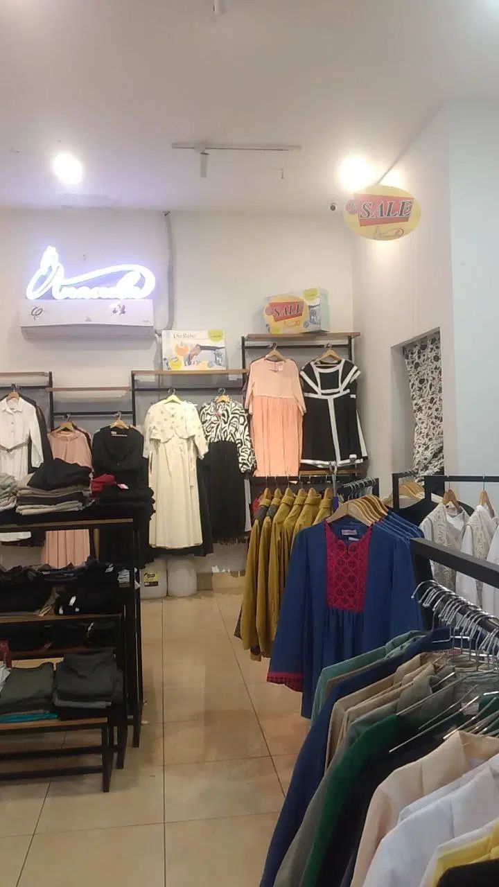 فروش دکور فروشگاه لباس|فروشگاه و مغازه|تهران, گرگان|دیوار
