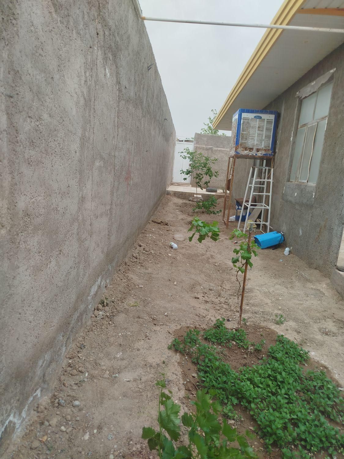 فروش خانه ویلایی در روستای عبدل آباد پایین|فروش خانه و ویلا|قم, قلعه کامکار|دیوار