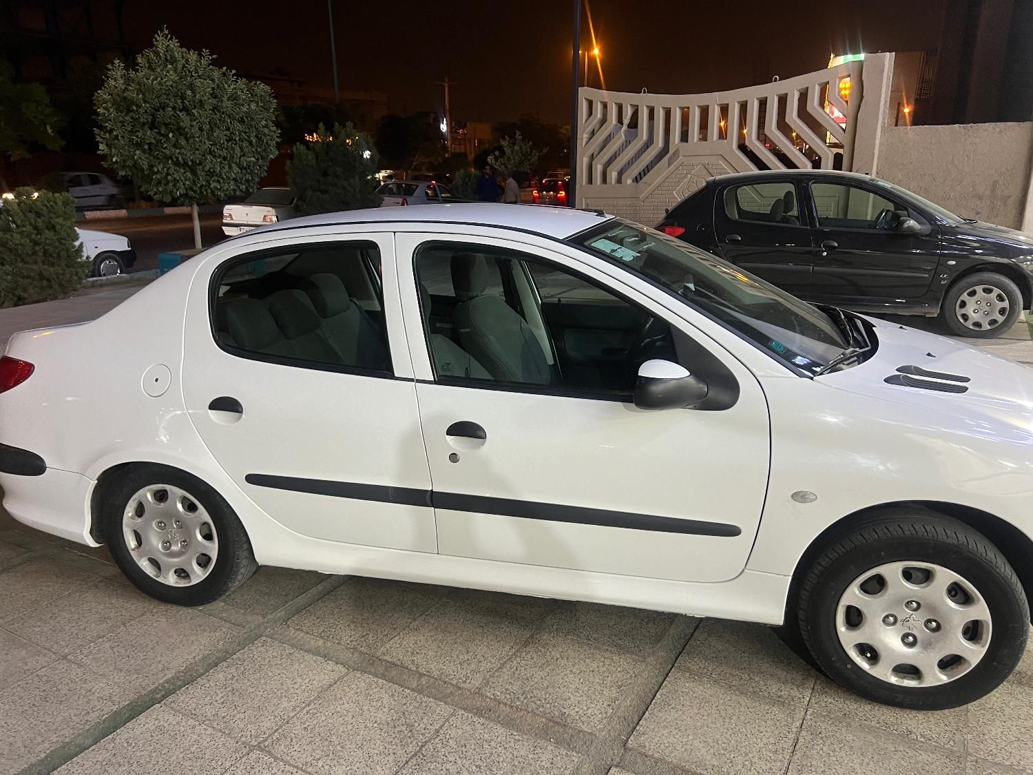پژو 206 SD V8، مدل ۱۳۹۵|خودرو سواری و وانت|یزد, |دیوار