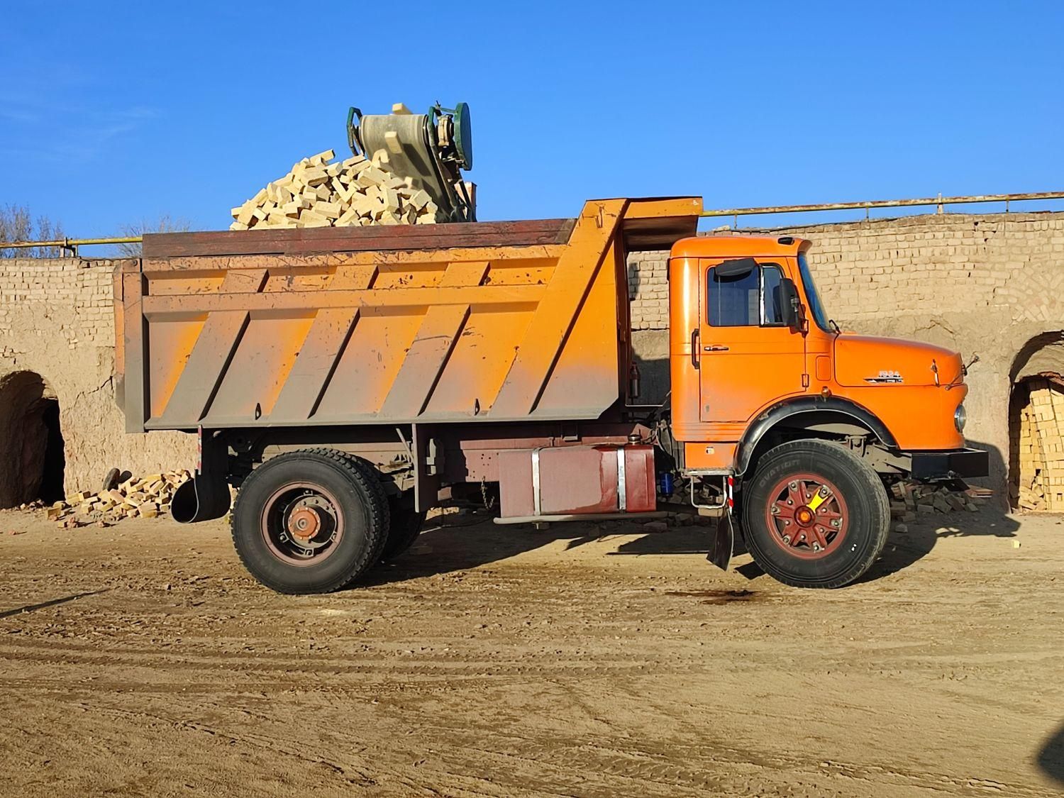 حمل و نقل اجر ماسه پوکه خاک|خدمات حمل و نقل|کرمانشاه, |دیوار