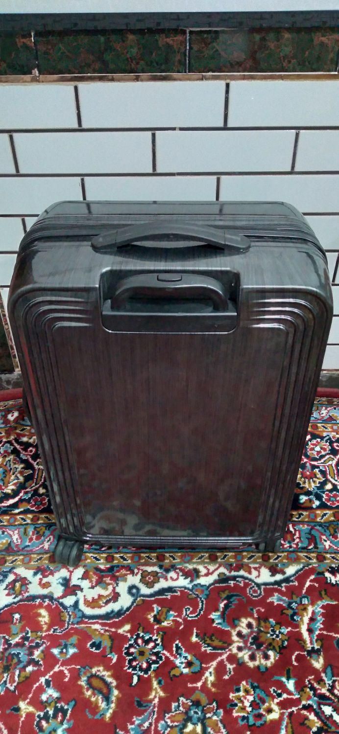 چمدان خارجی|کیف، کفش، کمربند|دزفول, |دیوار