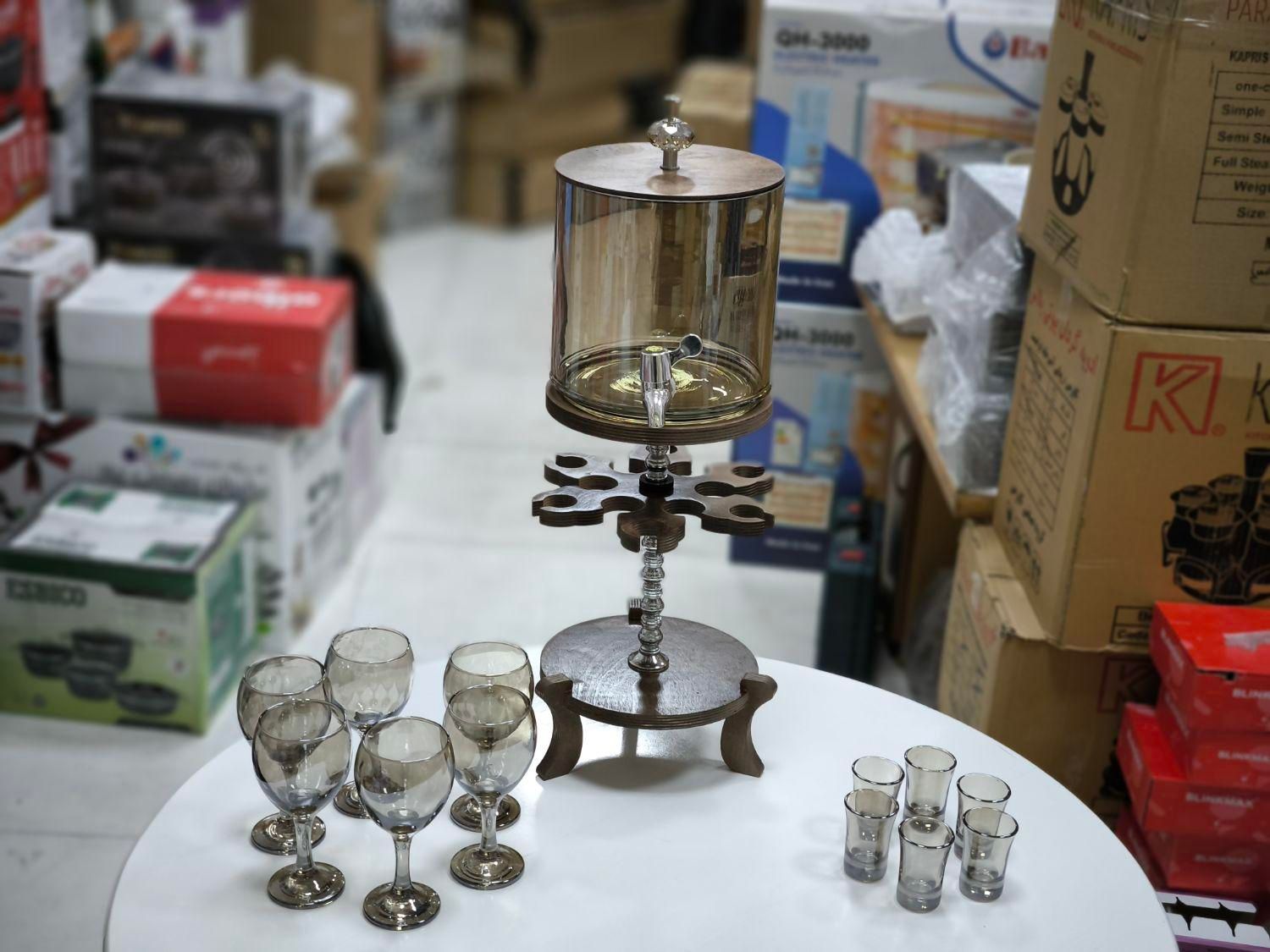 کلمن بار شیشه ای چرخشی ( شات دار و گیلاس دار)|ظروف سرو و پذیرایی|تبریز, |دیوار