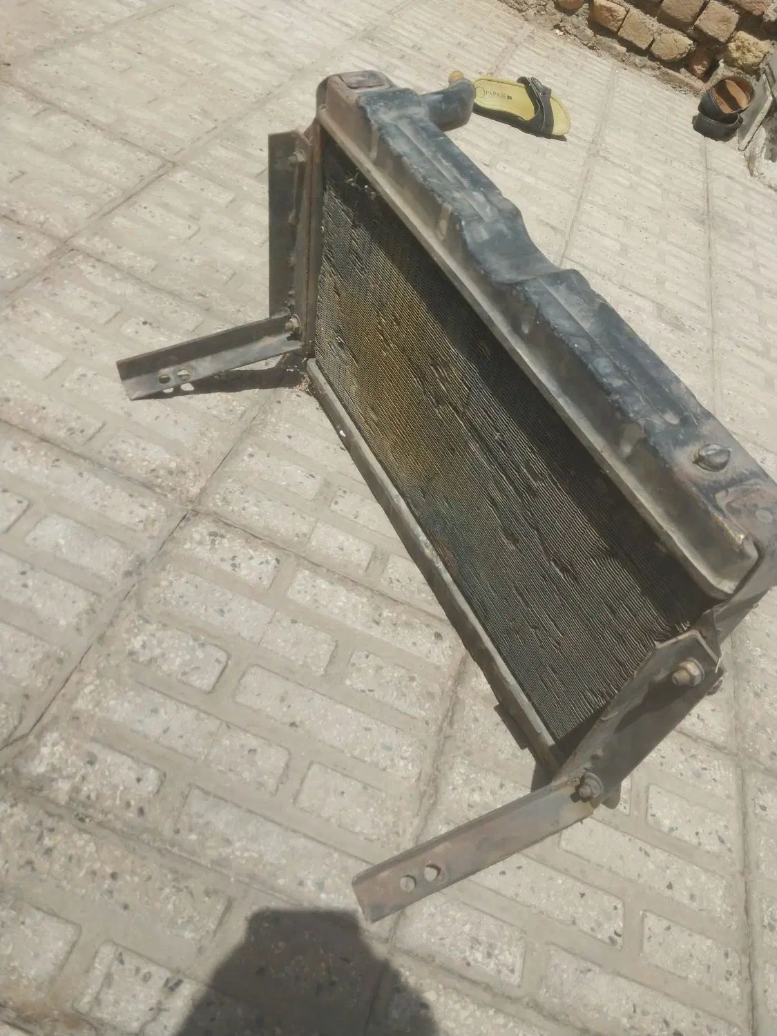 رادیاتور برنجی پیکان آماده برای کمکی رادیاتور خاور|قطعات یدکی و لوازم جانبی|ساوه, |دیوار