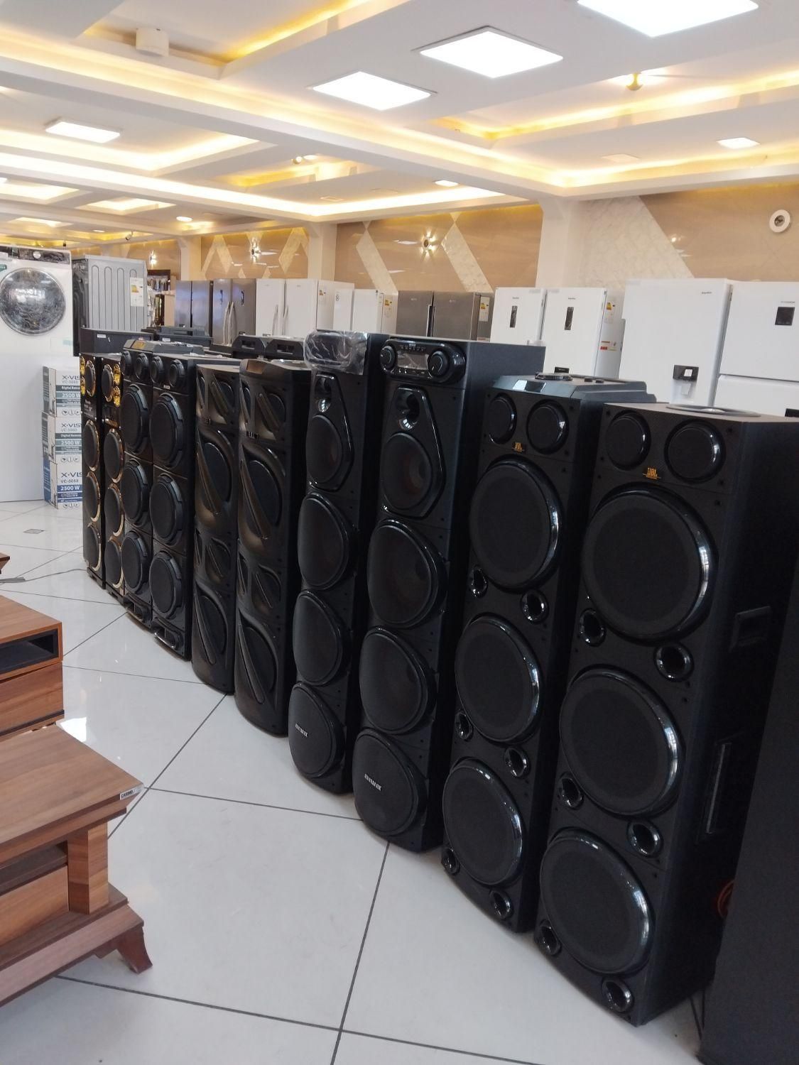 انواع اسپیکر ثابت و شارژی|سیستم صوتی خانگی|تبریز, |دیوار