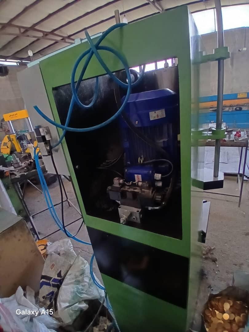 پرس هیدرولیکcفرم|ماشین‌آلات صنعتی|لنجان, |دیوار