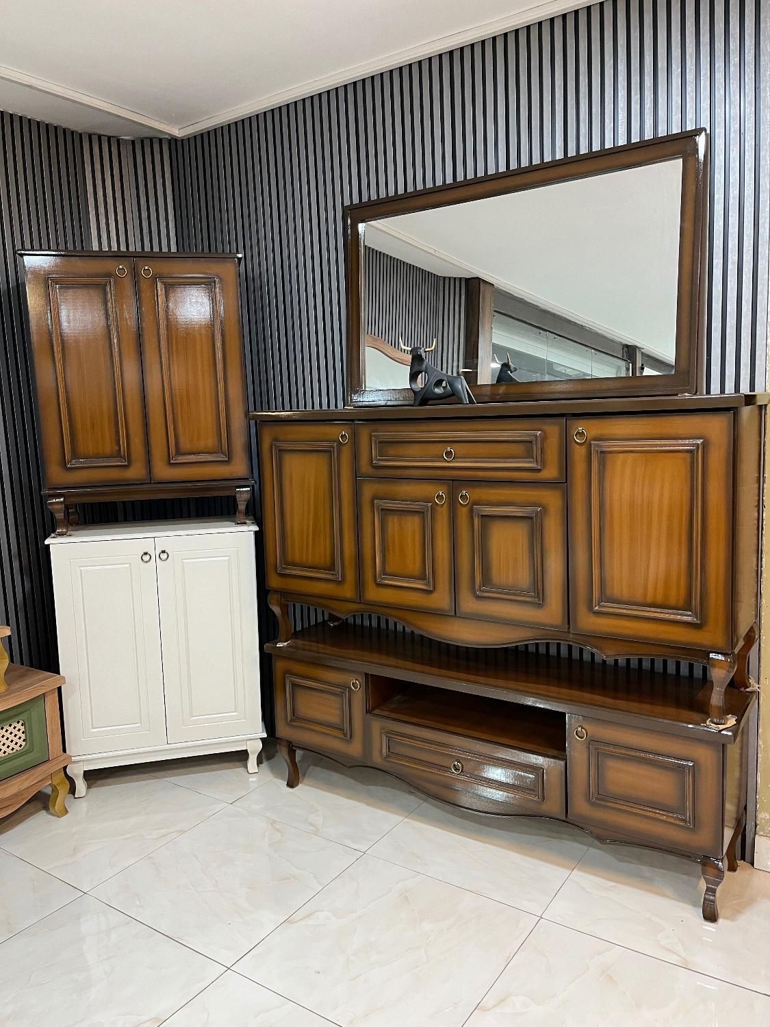 کنسول آینه ست جذاب|بوفه، ویترین، کنسول|کرج, پیشاهنگی|دیوار