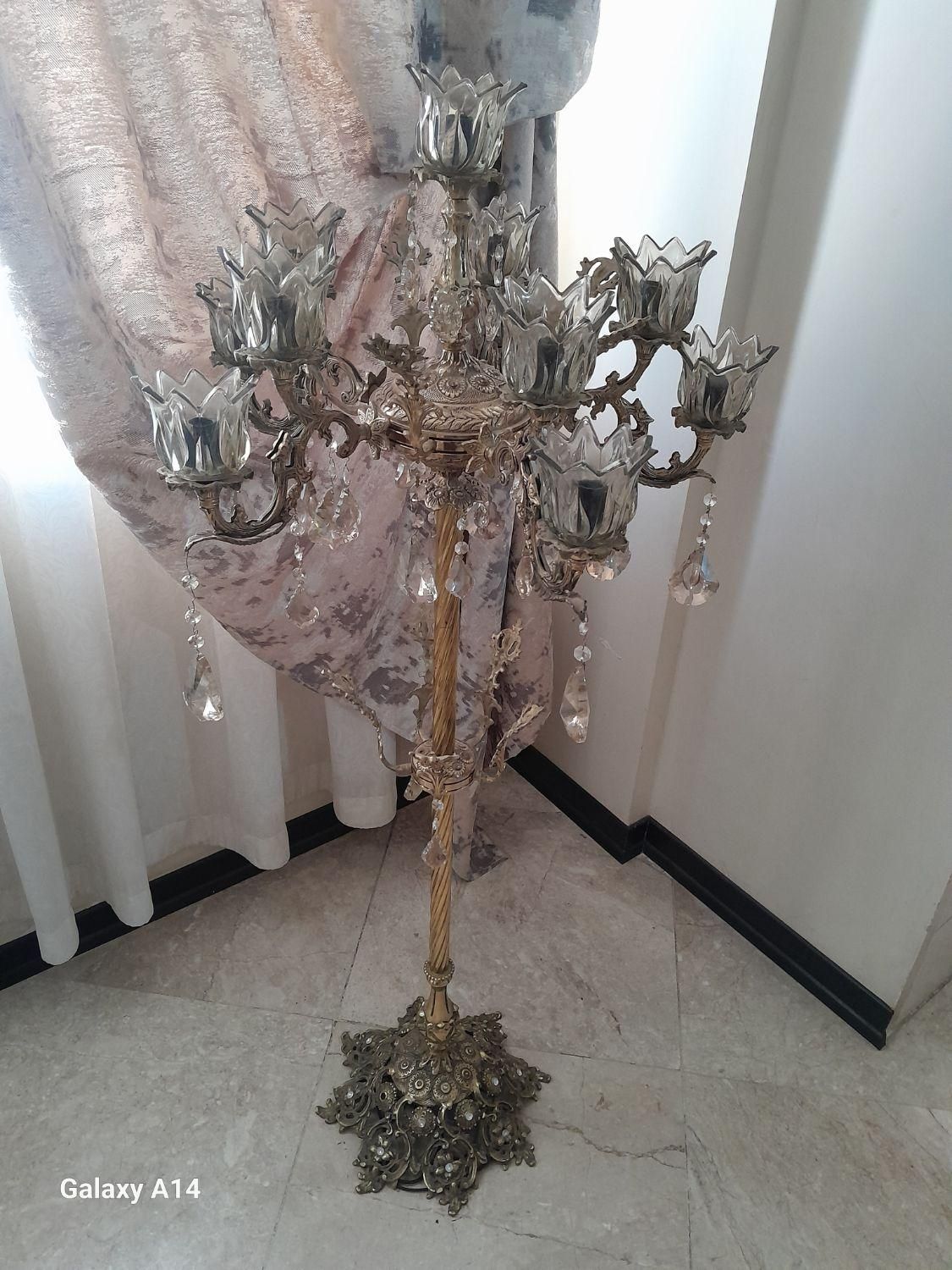 لوستر ایستاده کنار سالونی|لوستر و چراغ آویز|تهران, ابوذر|دیوار