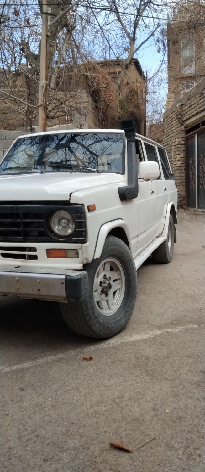 پاترول ۴در شیش سیلندر ،گیربکس شیش دنده|خودرو سواری و وانت|مشهد, دانشجو|دیوار