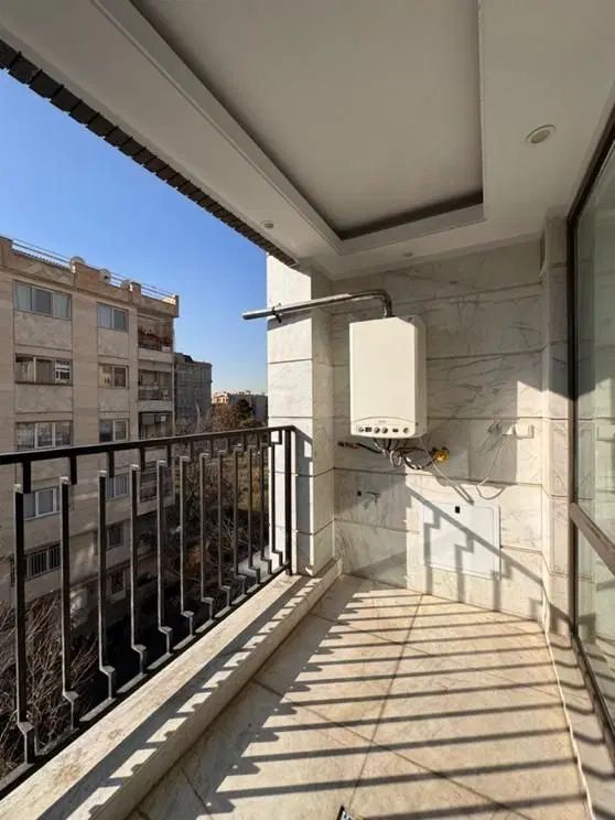 گلباغ نماز/نزدیک بر اصلی/طبقه آخر / بِقیمت|فروش آپارتمان|رشت, گلباغ نماز|دیوار