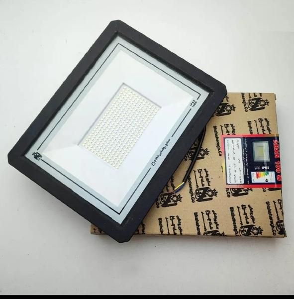 پروژکتور (نورافکن)  ۱۰۰ وات پارس لامپ چراغ براکت|لامپ و چراغ|تبریز, |دیوار