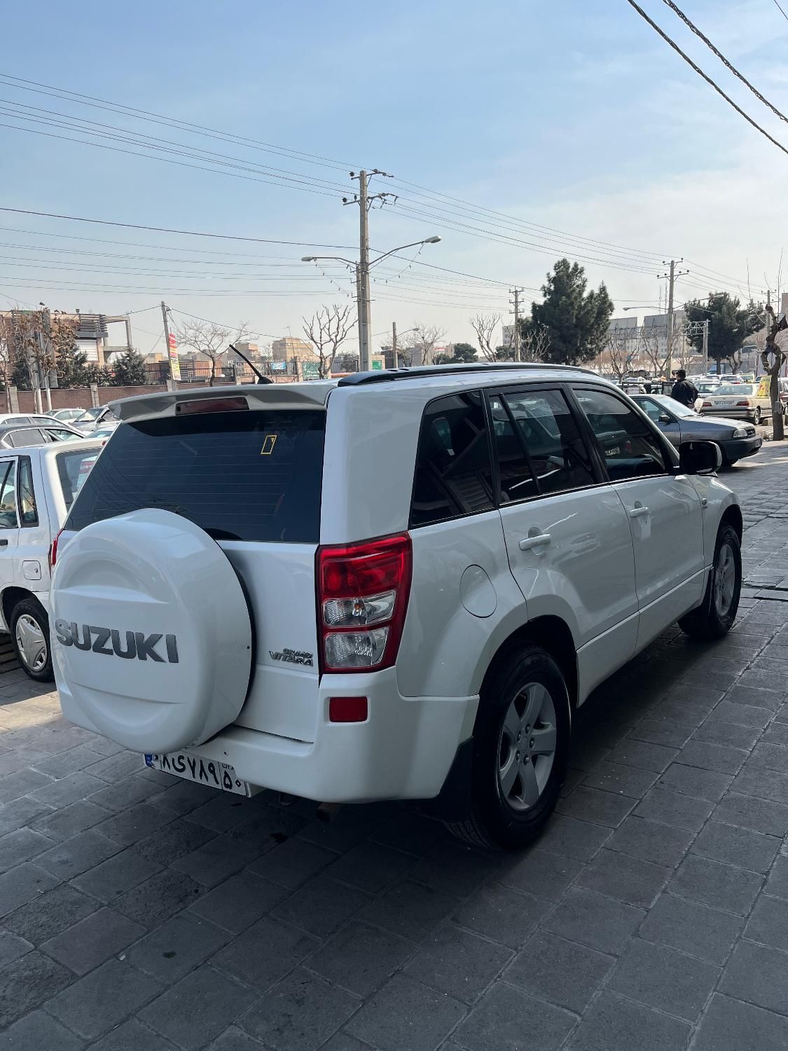 سوزوکی ویتارا اتوماتیک 2000cc، مدل ۱۳۸۸|خودرو سواری و وانت|کرج, منظریه|دیوار