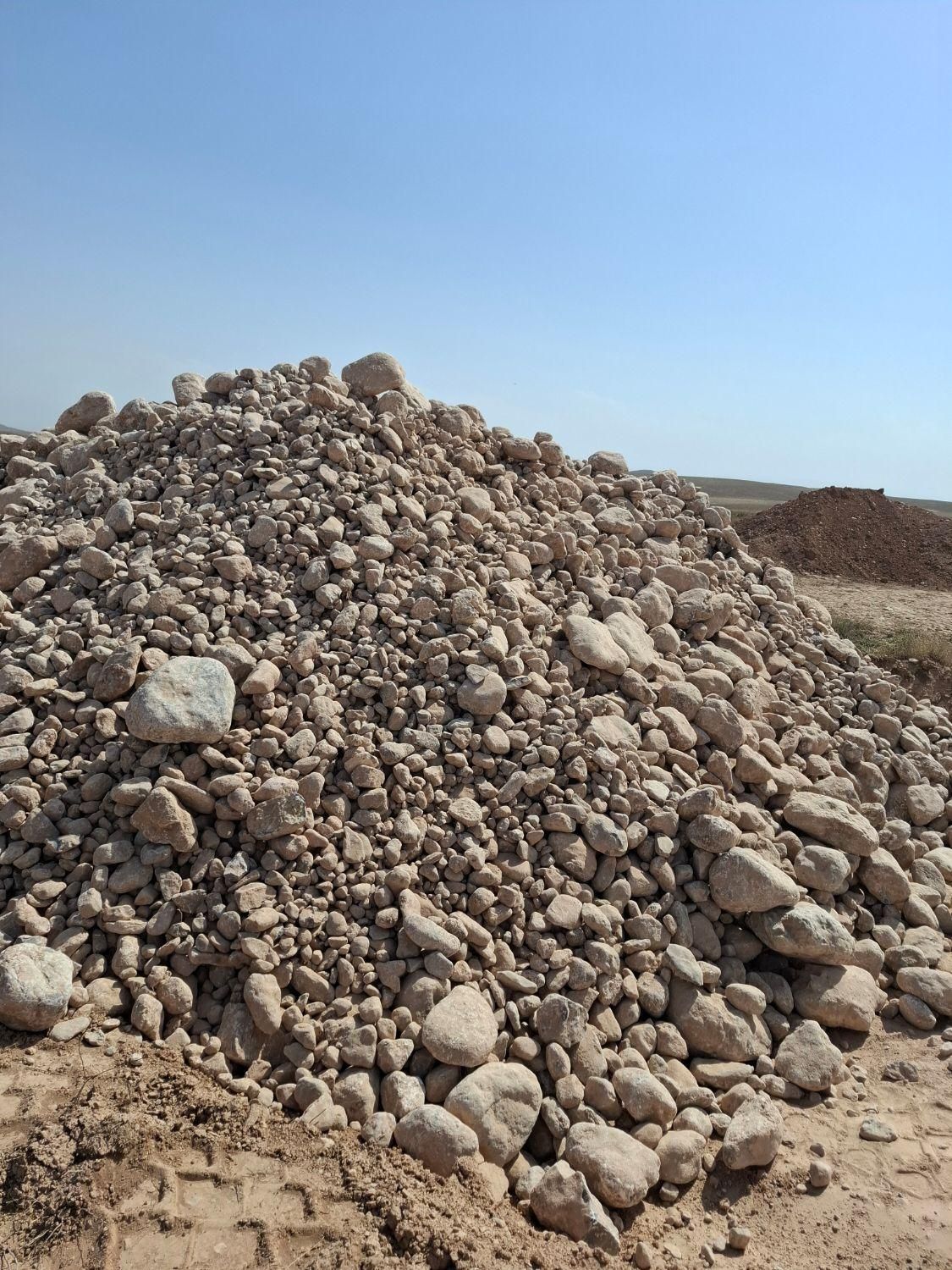 خدمات اجاره لودر کمپرسی خاکبرداری قلوه سنگ گلبهار|خدمات حمل و نقل|گلبهار, شهر جدید گلبهار|دیوار