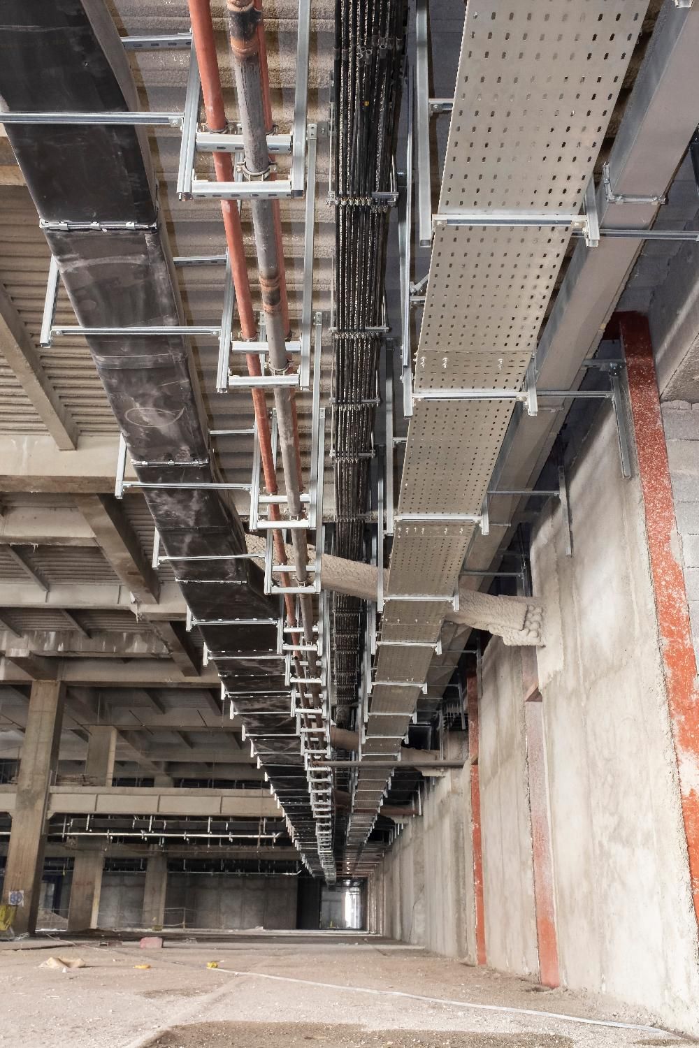 انواع عایق فوم حرارتی الاستومری لوله ای و رولی|مصالح و تجهیزات ساختمان|اصفهان, چرخاب|دیوار