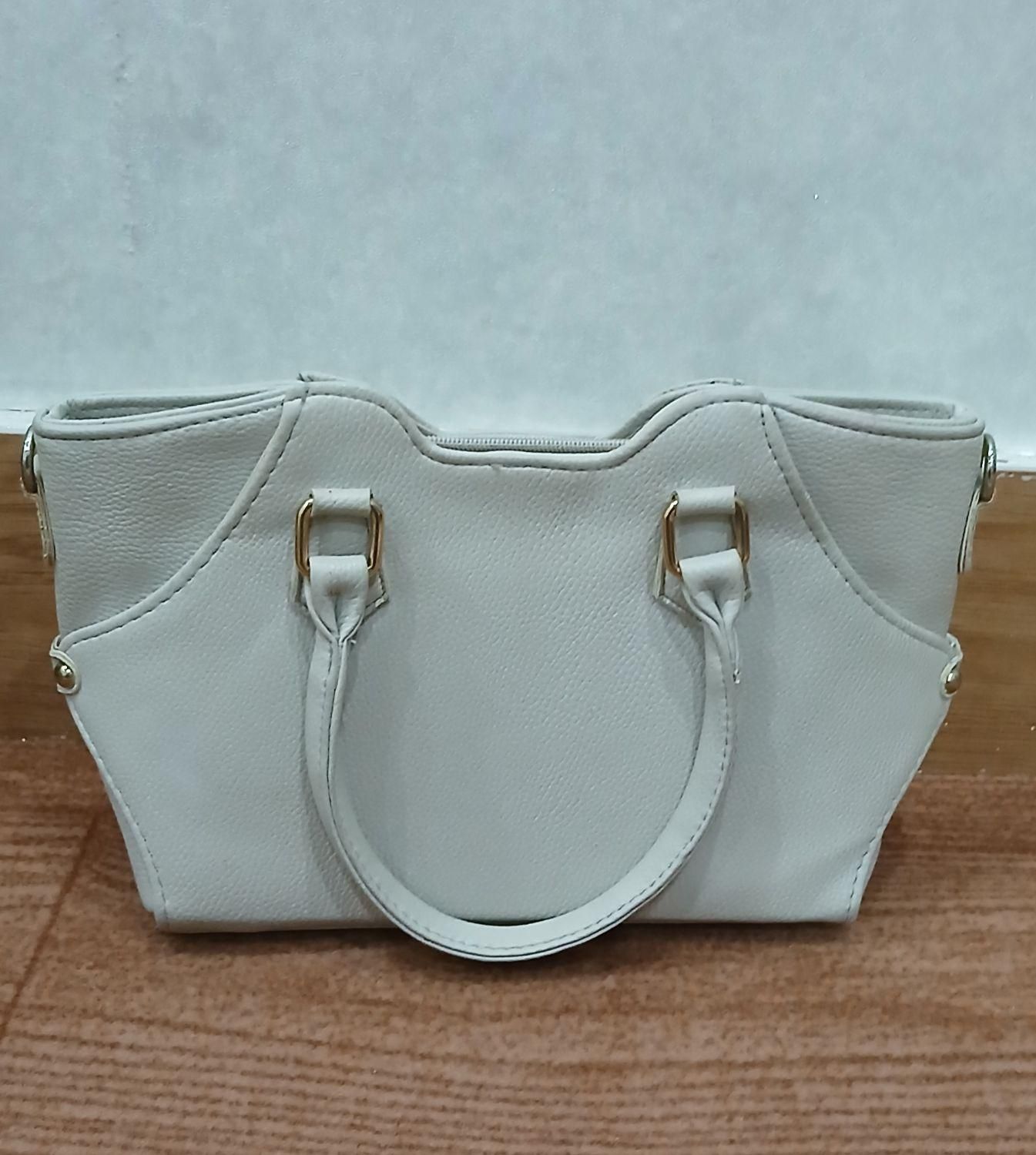 کیف دوشی درحدی نو|کیف، کفش، کمربند|گنبد کاووس, |دیوار