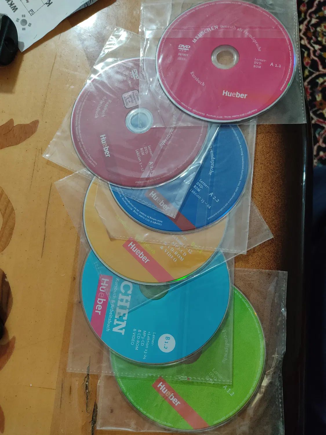 مجموعه کامل CD های کتب آلمانی Menschen منشن رایگان|کتاب و مجله آموزشی|مشهد, سرافرازان|دیوار