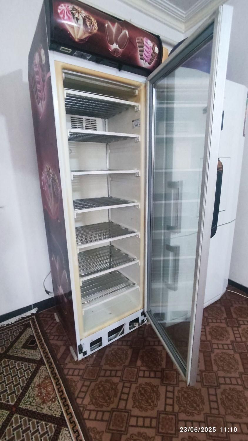 یخچال فریزر بستنی ایستاده. 30. و پرده هوا.50میلیون|فروشگاه و مغازه|رشت, کوی امام رضا|دیوار