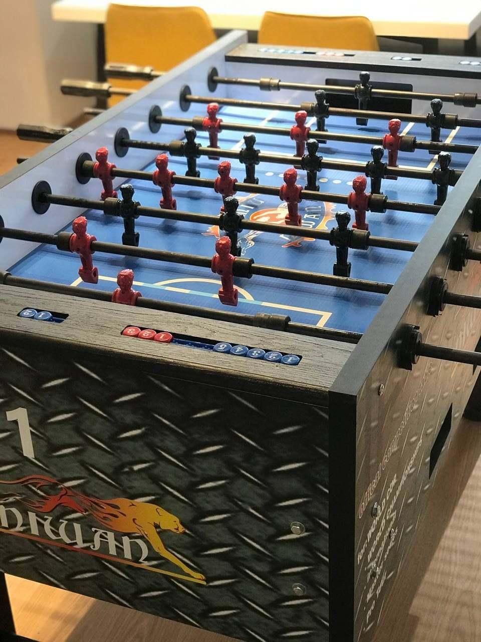 فوتبال دستی حرفه ای فایربال تورنادو ایرهاکی تاجدار|ورزشهای توپی|دماوند, |دیوار