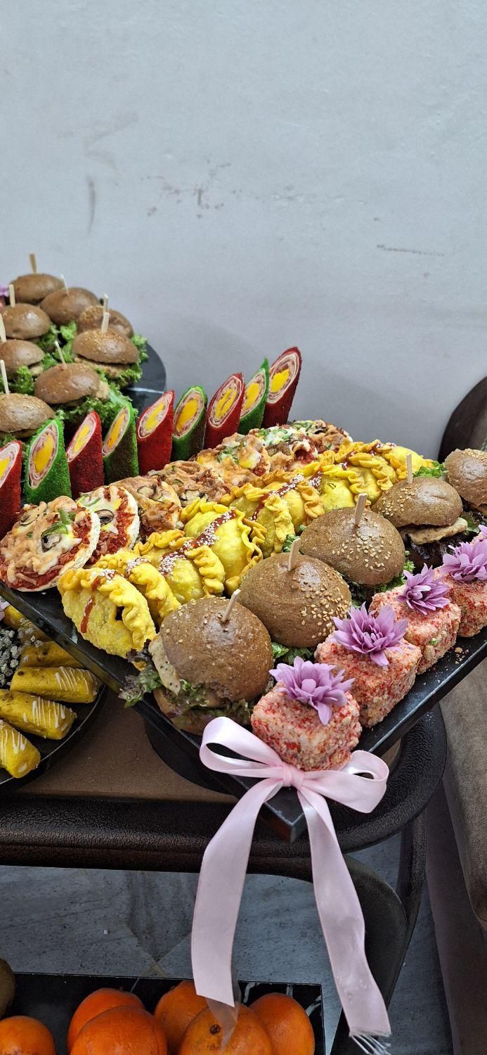 فینگرفود فینگر فود بادکنک آرایی غذای خونگی|خدمات پذیرایی، مراسم|مشهد, الهیه|دیوار