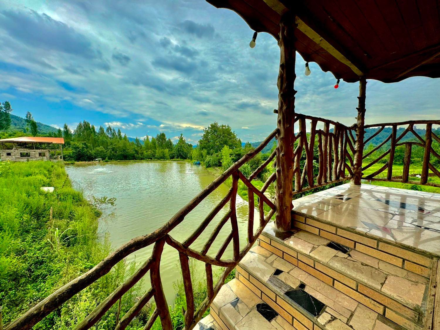 اجاره ویلا و کلبه جنگلی(ویو دریاچه)در سوادکوه لفور|اجارهٔ کوتاهمدت ویلا و باغ|شیرگاه, |دیوار