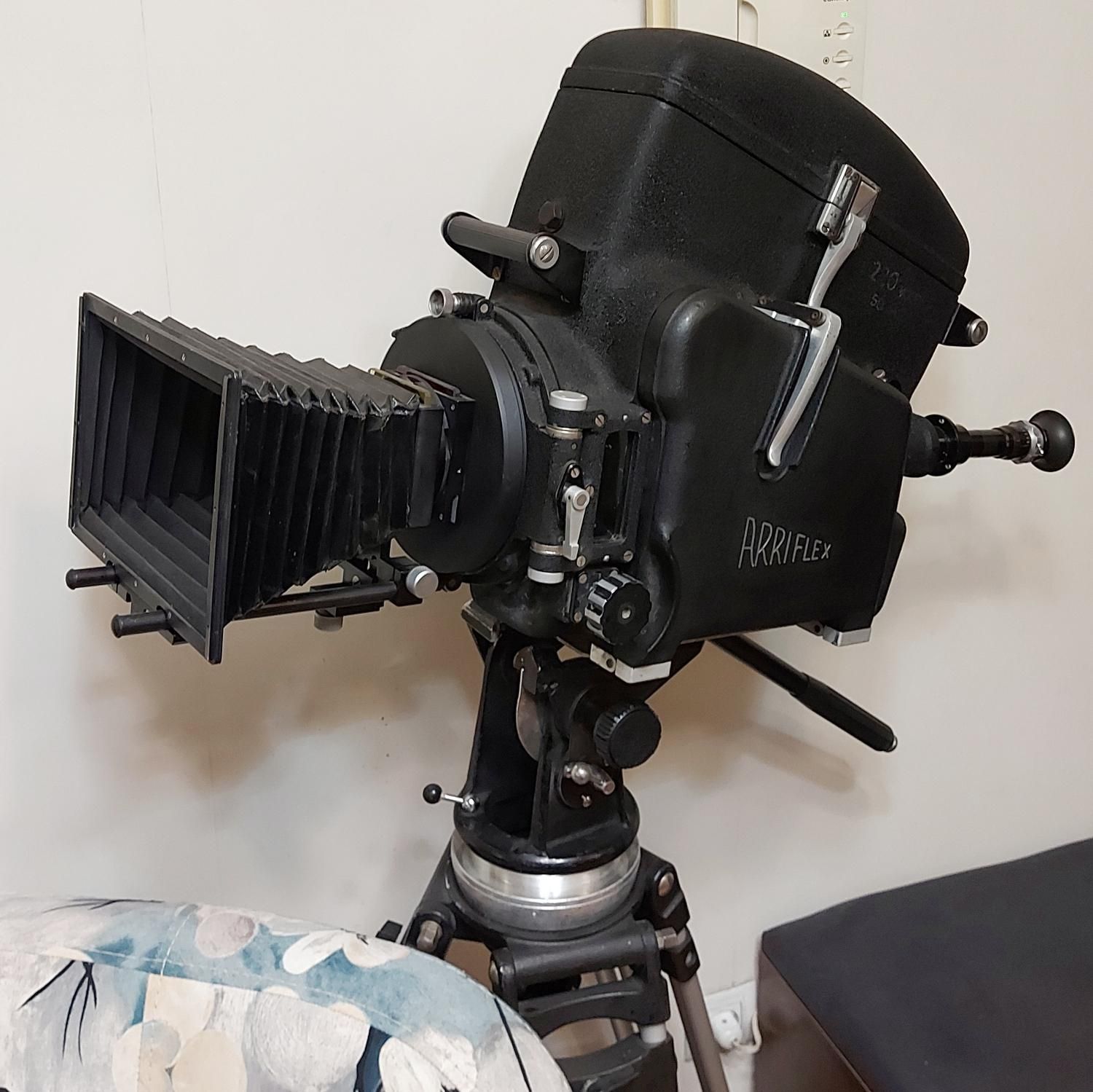 خاص ترین دوربین فیلم برداری ایران آنالوگ arriflex|دوربین عکاسی و فیلم‌برداری|تهران, شمس‌آباد|دیوار