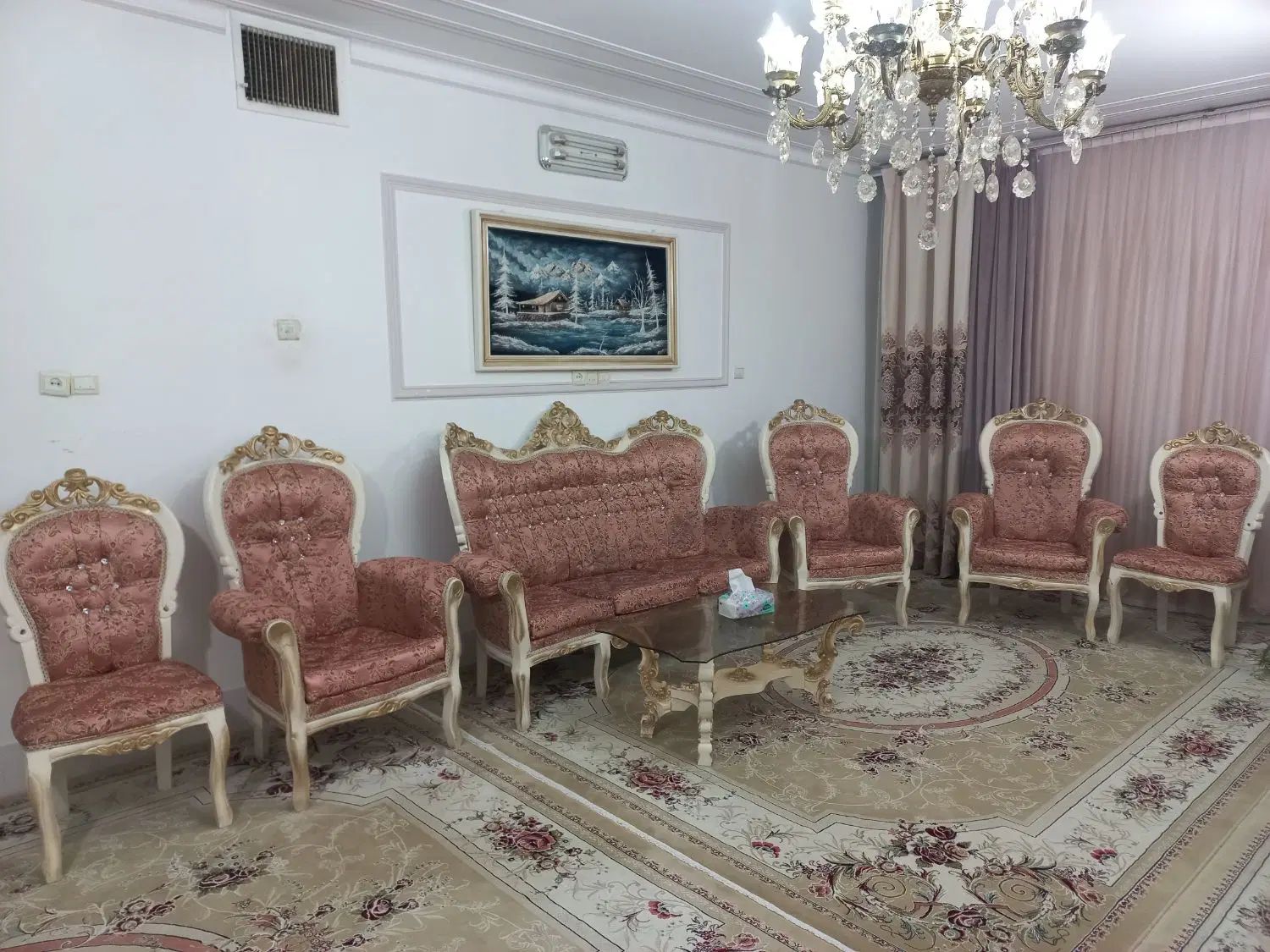 مبل سلطنتی ۱۲ نفره همراه با ۳عدد میز عسلی|مبلمان خانگی و میز عسلی|شاهرود, |دیوار