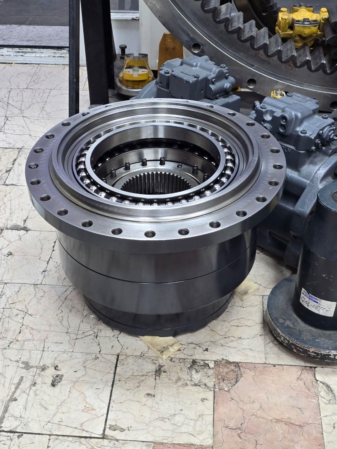 گیربکس چرخ بیل مکانیکی هیوندای 330خط9|قطعات یدکی و لوازم جانبی|سیرجان, |دیوار