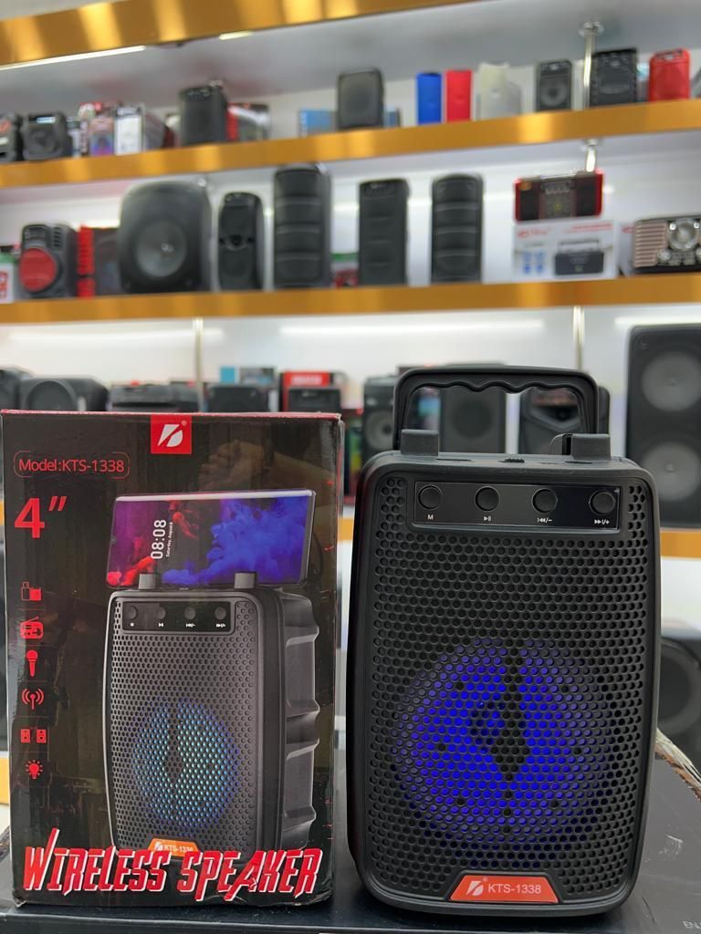 اسپیکر شارژی 3 اینچی GTS رمخور فلشخور رقص نور دار|پخش‌کننده همراه|قم, امامزاده ابراهیم|دیوار