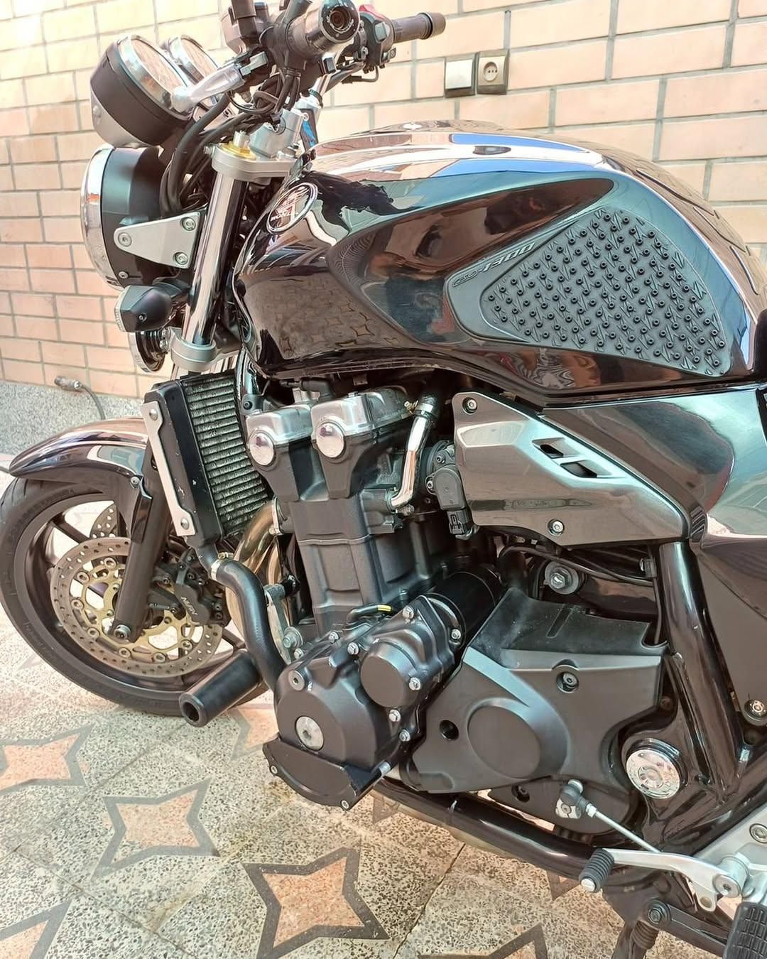 cb1300 2016|موتورسیکلت|تهران, بهارستان|دیوار