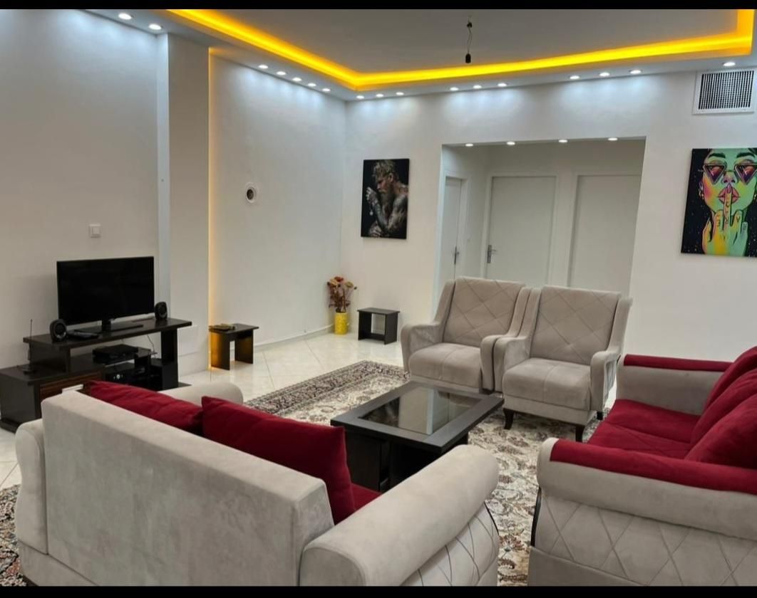 اجاره سوئیت منزل با پارکینگ پاسخگویی ۲۴ساعته|اجارهٔ کوتاه‌مدت آپارتمان و سوئیت|همدان, |دیوار