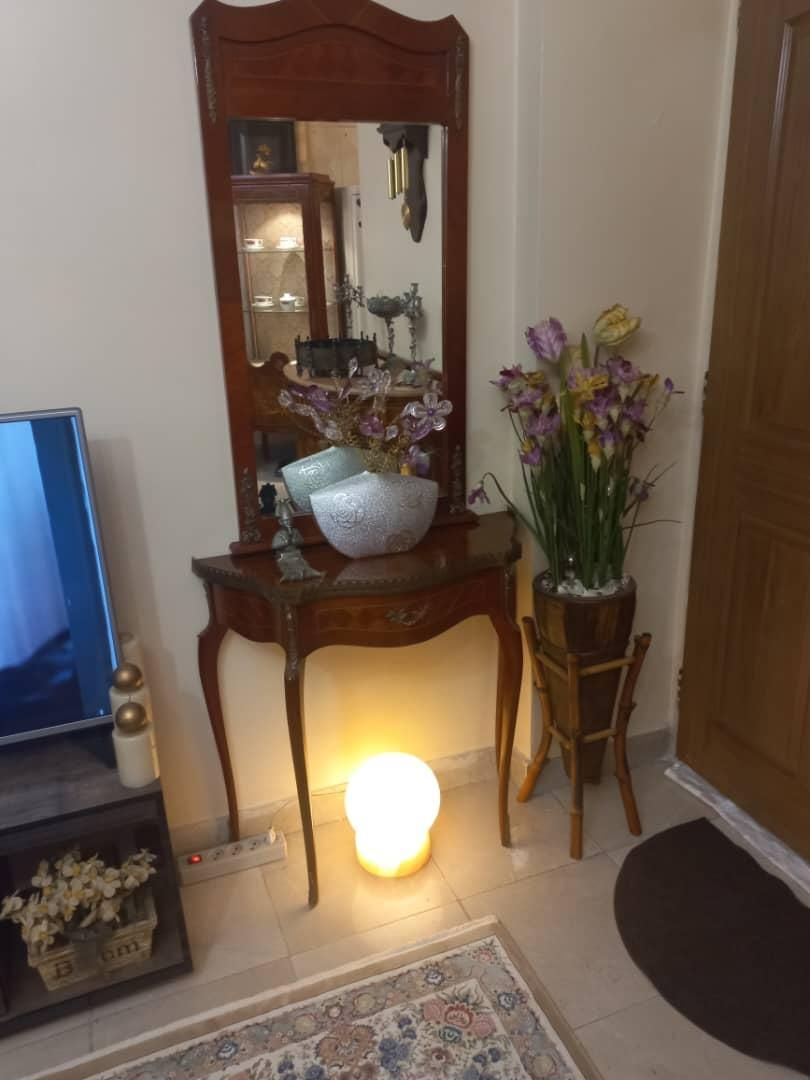 اینه وکنسول تمام چوب درحد نو|بوفه، ویترین، کنسول|تهران, خواجه نظام الملک|دیوار