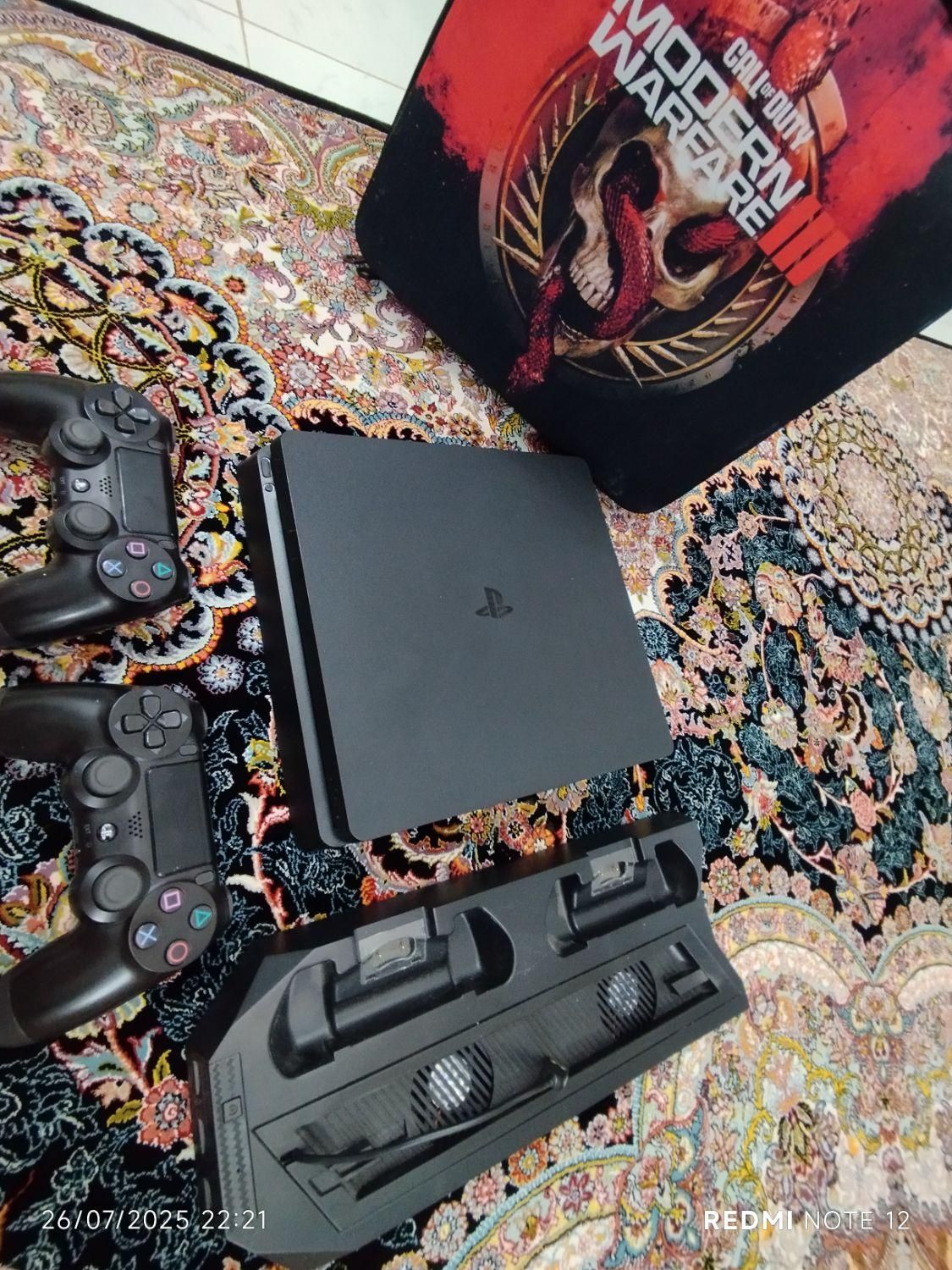 فروش ps4 اسلیم ۱ترا ۲دسته همراه با لوازم جانبی|کنسول، بازی ویدئویی و آنلاین|محلات, |دیوار