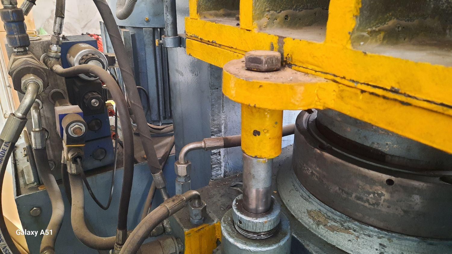 دستگاه پرس پخت لاستیک * اتوماتیک * معاوضه با خودرو|ماشین‌آلات صنعتی|ری, شهرری|دیوار