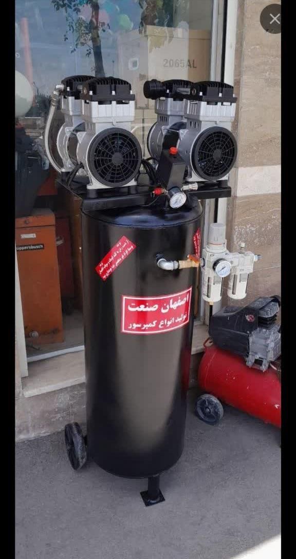 پمپ باد کمپرسور ۲۵۰ لیتری سایلنت فشار قوی|ماشین‌آلات صنعتی|اصفهان, شهرک میلاد|دیوار
