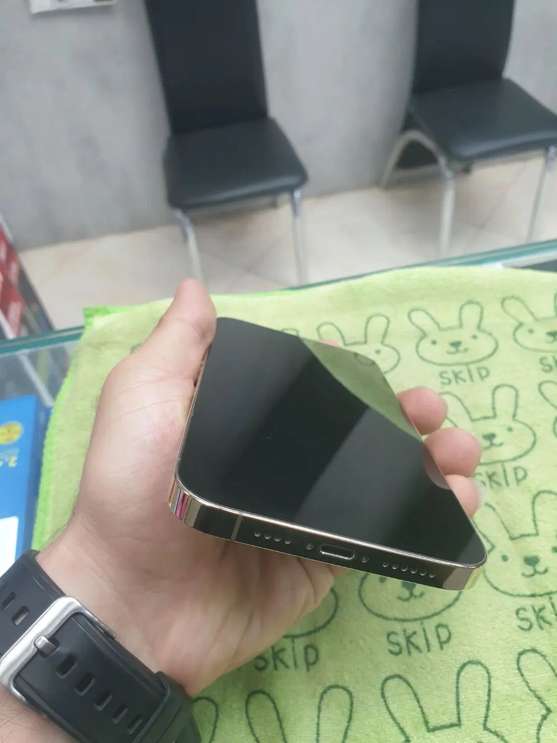 اپل iPhone 12 Pro Max با حافظهٔ ۲۵۶ گیگابایت|موبایل|مشهد, رضاشهر|دیوار