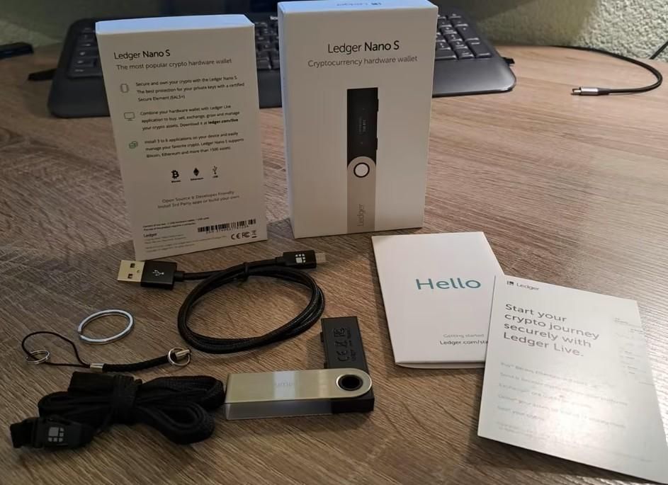 کیف پول سخت افزاری LEDGER NANO S لجر نانو اس|قطعات و لوازم جانبی رایانه|تهران, جوادیه|دیوار
