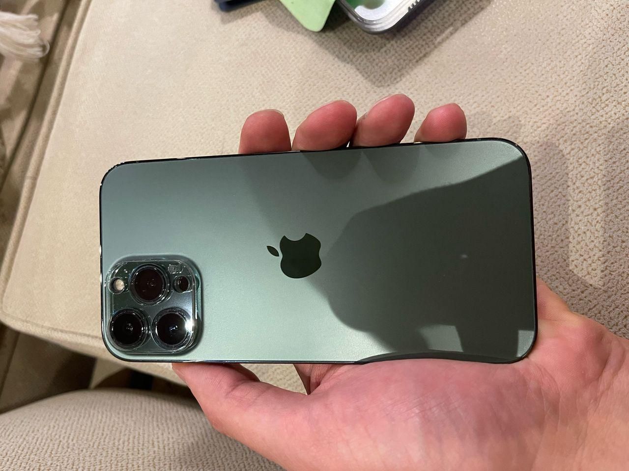 اپل iPhone 13 Pro Max با حافظهٔ ۱ ترابایت|موبایل|تهران, چیتگر|دیوار
