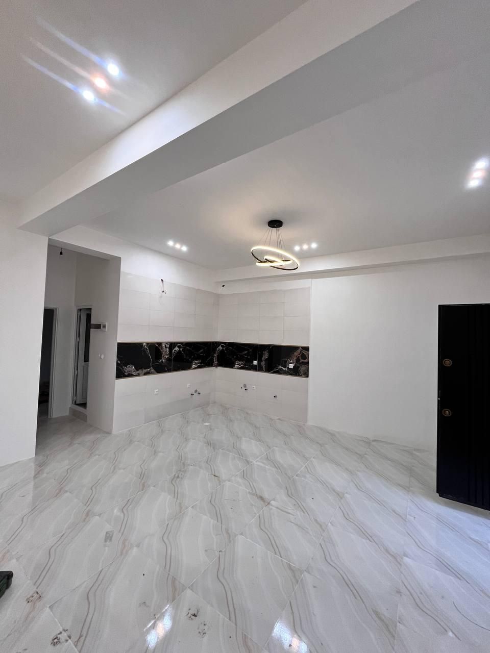 ۳۰۰متر ویلای نوساز/نما تراورتن/شهرکی|فروش خانه و ویلا|رضوانشهر, |دیوار