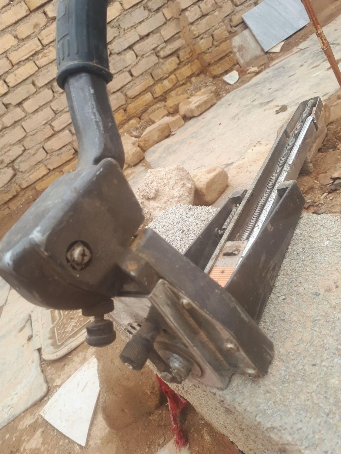 منگنه‌کوپ|ابزارآلات|اسفراین, |دیوار