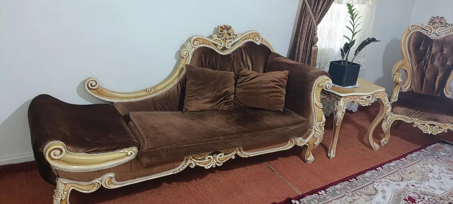 مبلمان نه نفره|مبلمان خانگی و میز عسلی|تهران, شهرک شهید رجایی (کوی نوبنیاد)|دیوار