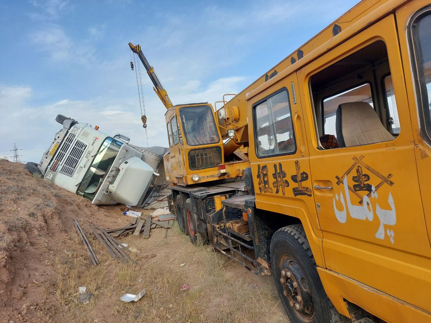 امداد خودرو جرثقیل سنگین، کفی، چرخگیر، خودروبر|خدمات موتور و ماشین|تاکستان, |دیوار