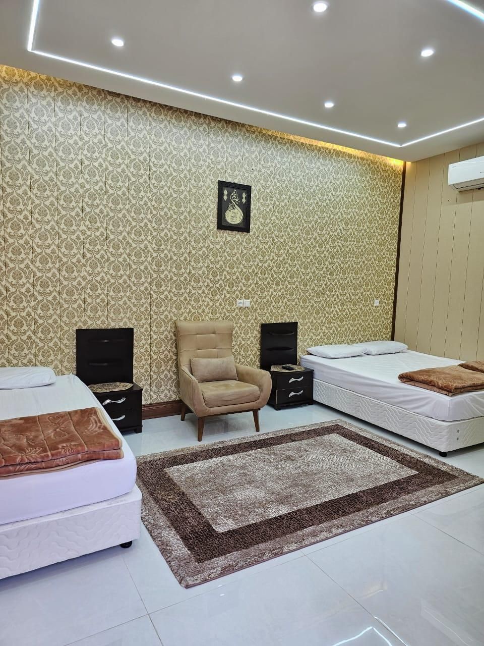 اجاره روزانه/هفتگی/ آپارتمان ۸۰ متری در نیستان|اجارهٔ کوتاه‌مدت آپارتمان و سوئیت|شیراز, نیستان|دیوار