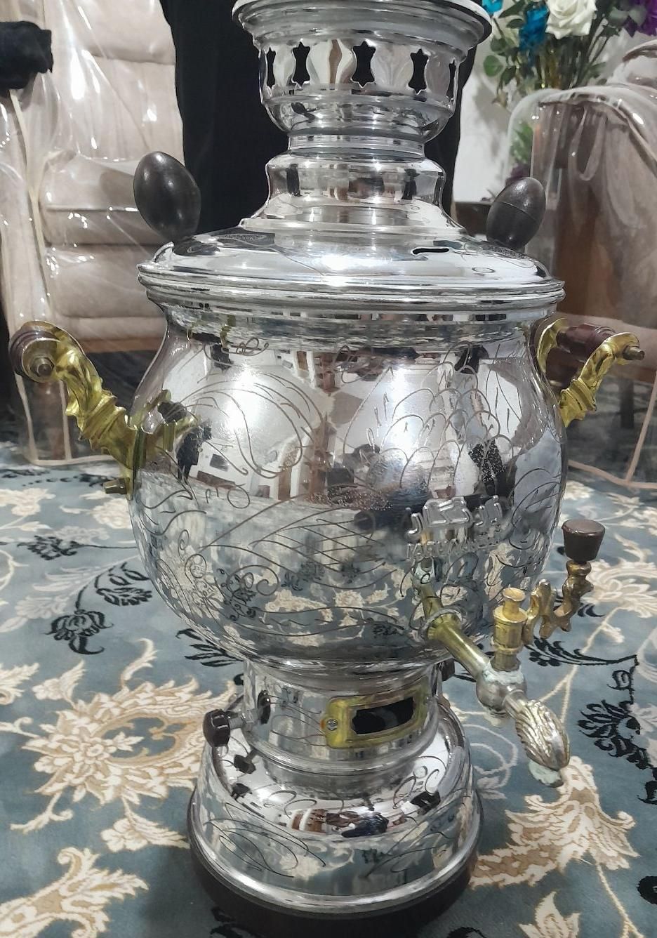 یک عدد سماور گازی نو بدون هیچ تعمیراتی ۶ لیتر|سماور، چای‌ساز، قهوه‌ساز|ملایر, |دیوار