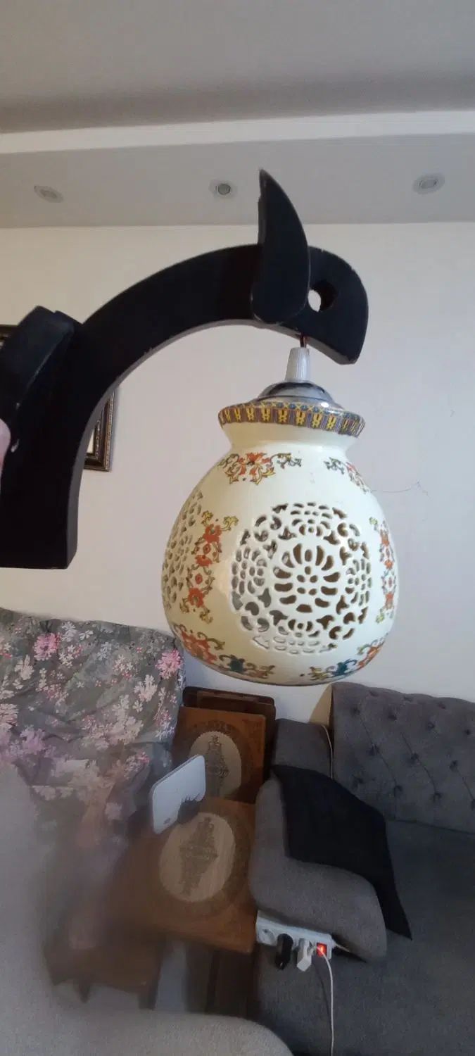 لوستر اتاق خواب ویک عدد دیواری|لوستر و چراغ آویز|تهران, تهرانپارس شرقی|دیوار