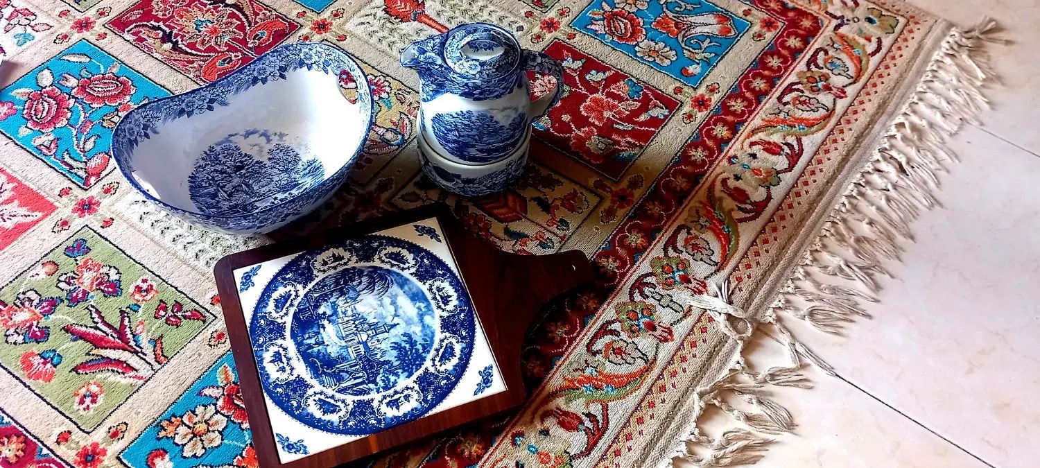 ظروف زیبای گلسرخی و کل پنبه و قلم آبی|ظروف سرو و پذیرایی|تهران, لویزان|دیوار