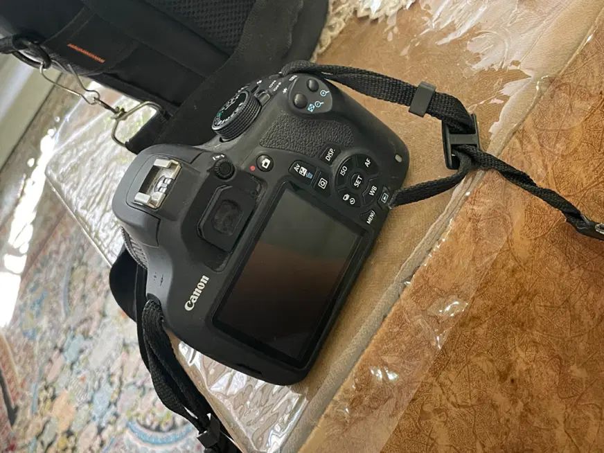 دوربین canon|دوربین عکاسی و فیلم‌برداری|مشهد, دانشجو|دیوار