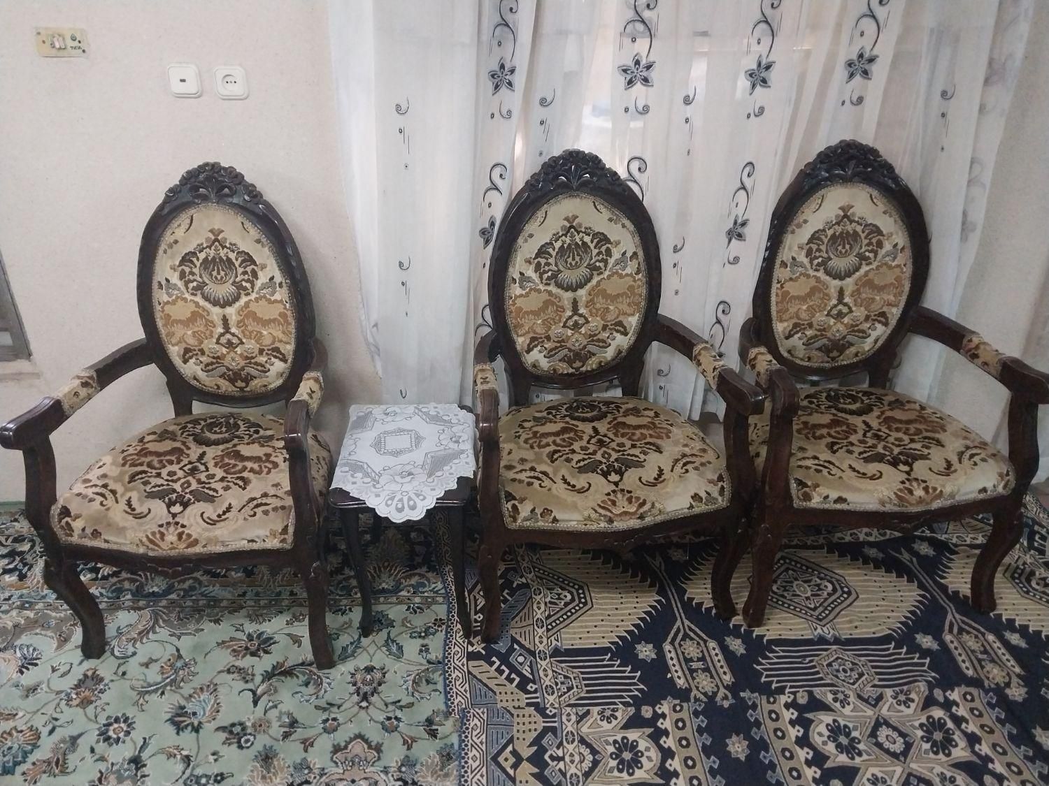 مبل سلطنتی ۹ نفره|مبلمان خانگی و میز عسلی|تهران, جابری|دیوار