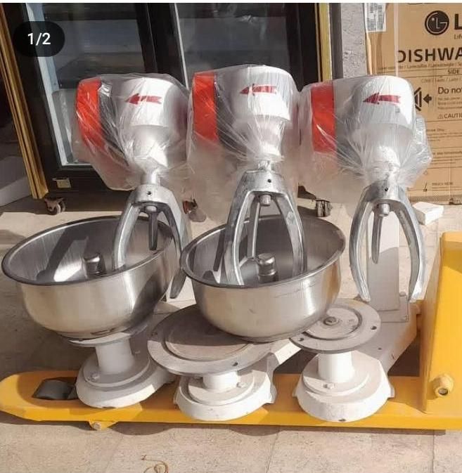 چرخ گوشت صنعتی ،خمیر پهن کن ،خمیر گیر|فروشگاه و مغازه|کهنوج, |دیوار