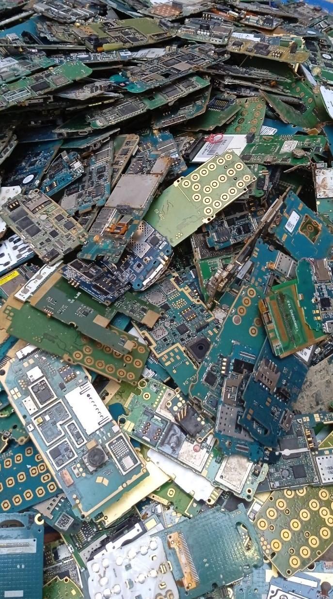 خریدار برد گوشی ،مدارسبز ،برد کامپیوتر|خدمات رایانهای و موبایل|تبریز, |دیوار