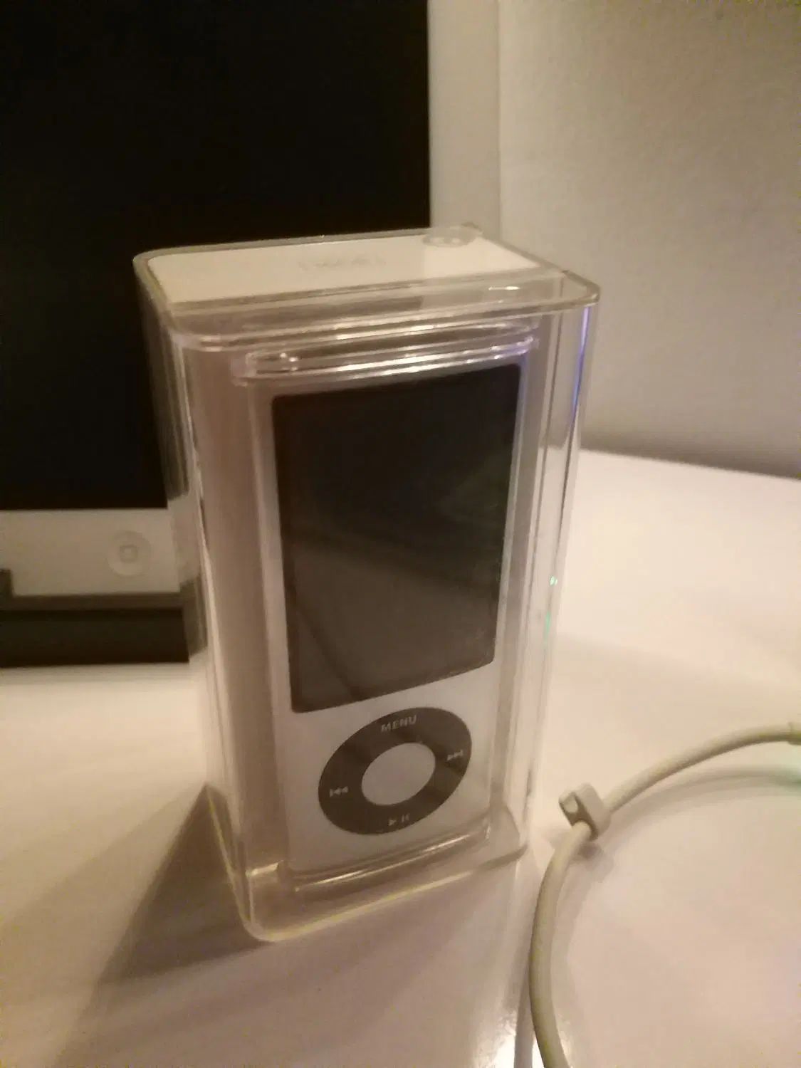 پلیر اپل iPod nano 5|پخش‌کننده همراه|مشهد, ادیب نیشابوری (شهرک غرب)|دیوار